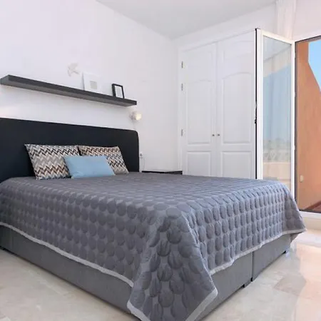 Apartament Santa Mª Village Marbella