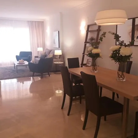 Santa Mª Village Apartament Marbella